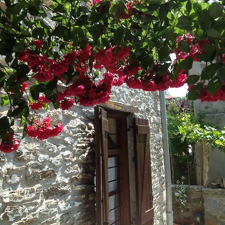 Villa Charming Stone House Parthenón Exterior foto